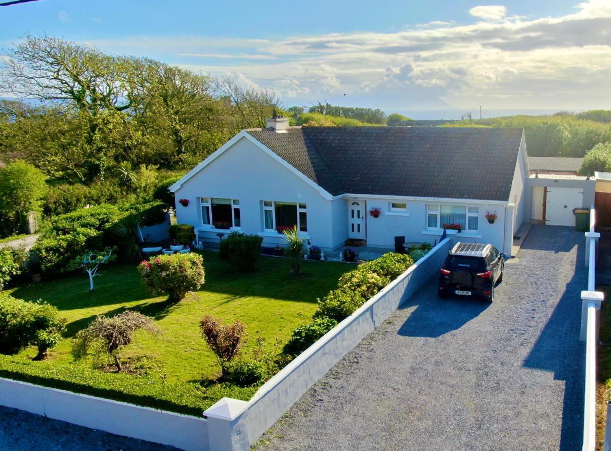 Ballyheigue Beach & Wild Atlantic Way Base Exterior photo