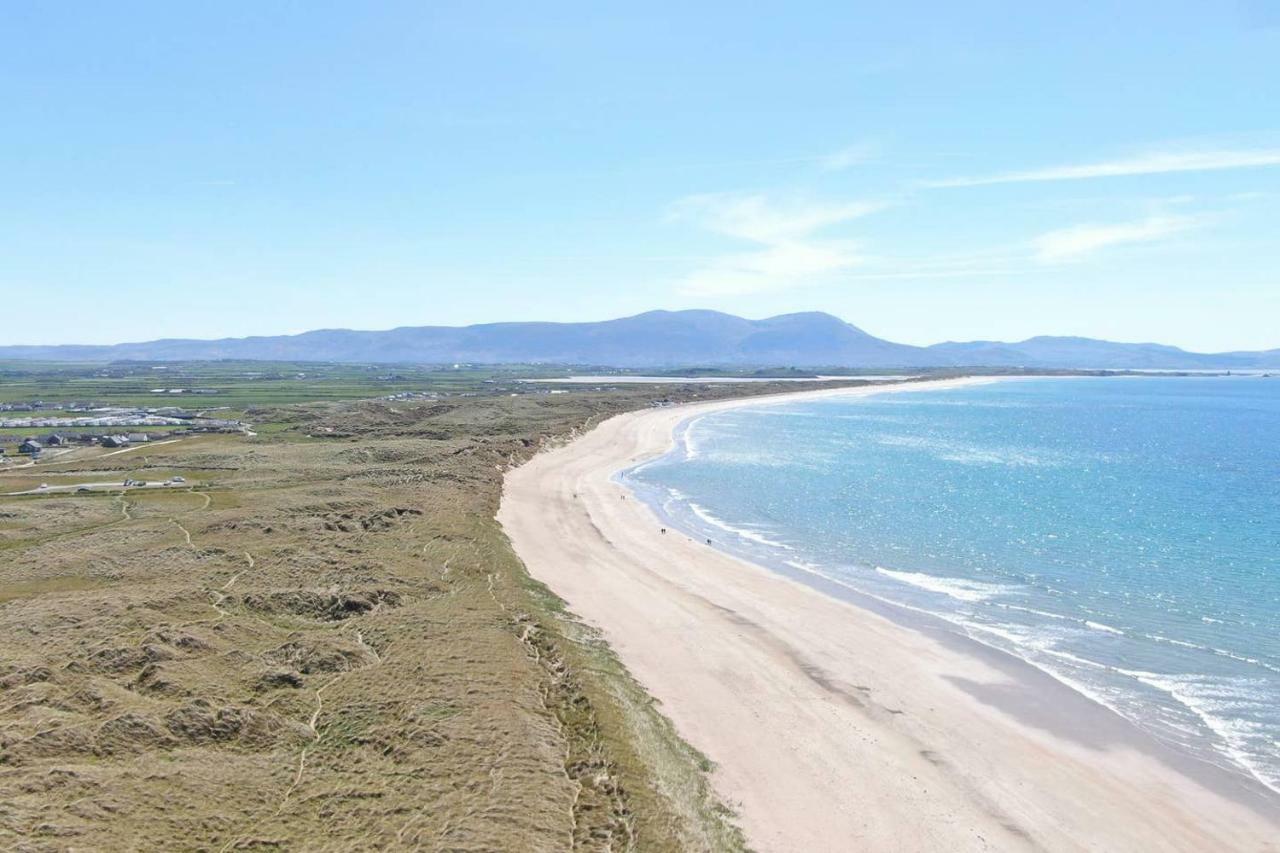 Ballyheigue Beach & Wild Atlantic Way Base Exterior photo